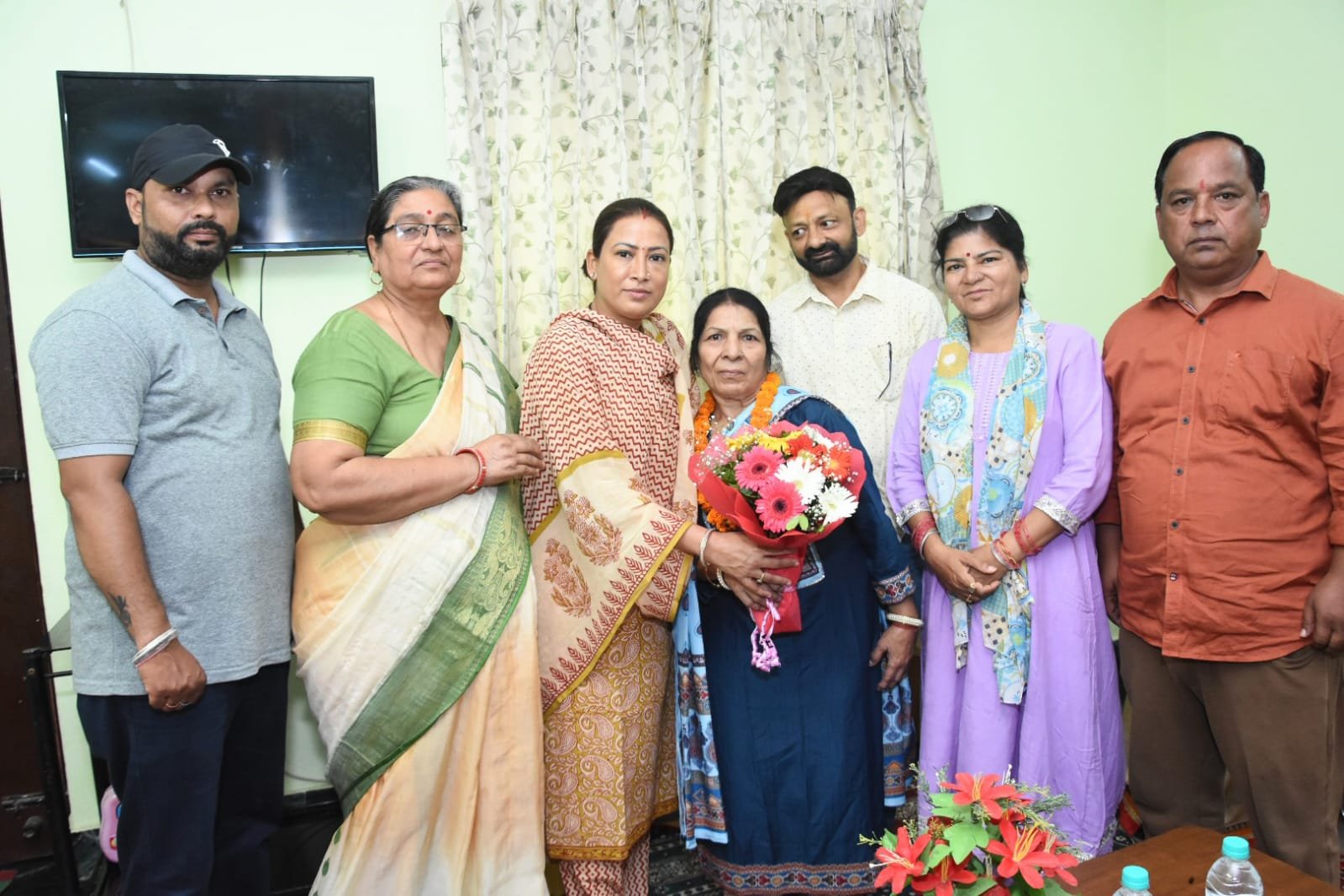 कैबिनेट मंत्री रेखा आर्या ने भाजपा कार्यकर्ताओं और जनता के साथ सुनी ‘मन की बात’