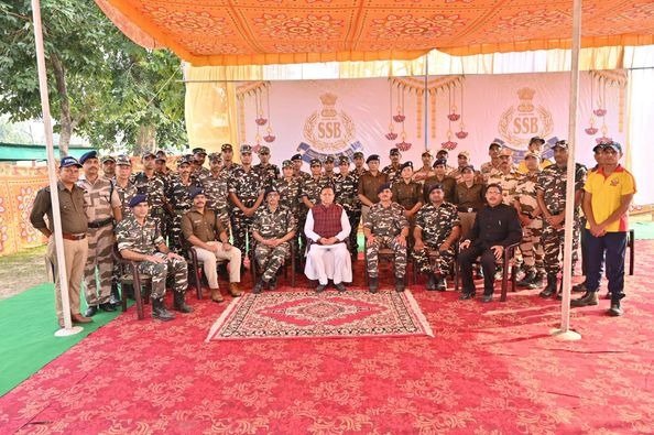 मुख्यमंत्री धामी ने एनएचपीसी गेस्टहाउस बनबसा में आयोजित कार्यक्रम में भूतपूर्व सैनिकों को सम्मानित कर उन्हें दीपावली की दी शुभकामनाएं 