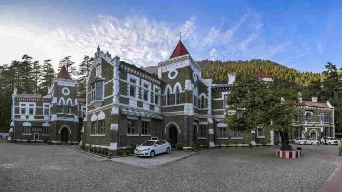 उत्तराखंड: 300 करोड़ के होर्डिंग घोटाले पर HC का अल्टीमेटम, 3 हफ्ते में सरकार और निगम को देना होगा जवाब
